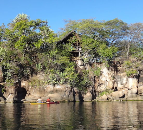 mumbo-island-paradise-malawi-blog-malawian-style-Kayaking